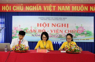 Hội nghị Cán bộ, viên chức trường THCS Nguyễn Văn Cừ năm học 2023 - 2024