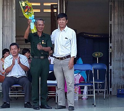 Đồng chí Đỗ Quang Đảm - Chủ tịch Hội Cựu Chiến Binh phường Chánh Mỹ đã có buổi nói chuyện tại trường