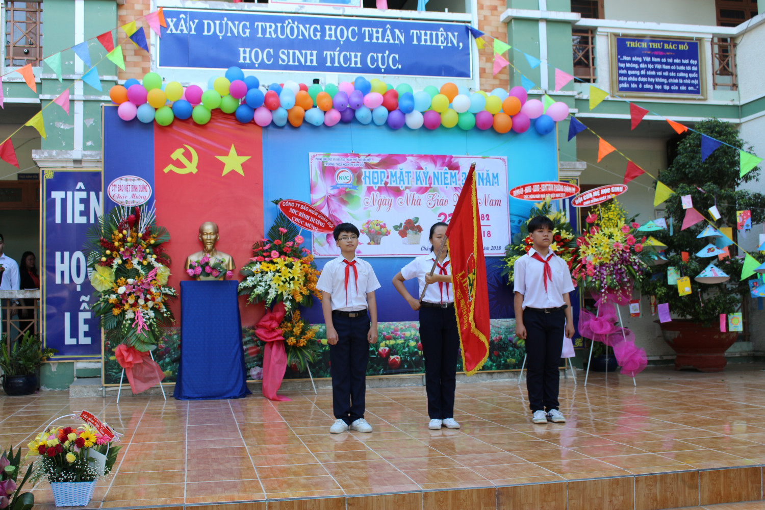 Trường THCS Nguyễn Văn Cừ kỷ niệm ngày Nhà Giáo Việt Nam 20/11