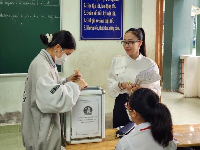 Liên đội THCS Nguyễn Văn Cừ vận động, quyên góp ủng hộ chương trình "Cây mùa xuân cho em" năm học 2022-2023