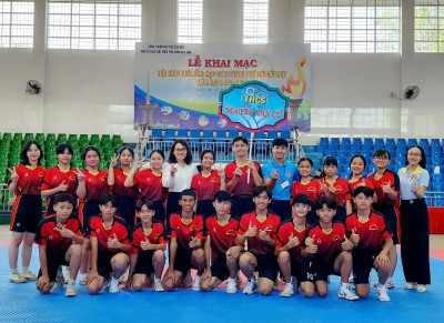 Tham dự khai mạc Hội khỏe Phù Đổng học sinh cấp thành phố năm học 2022 - 2023