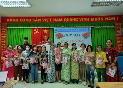 Công đoàn hưởng ứng "Tuần lễ mặc áo dài" và tổ chức họp mặt kỷ niệm ngày Quốc tế phụ nữ 08/3/2023