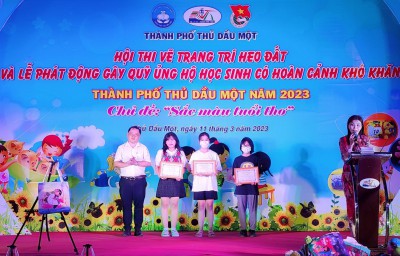 Tham gia Hội thi vẽ trang trí heo đất và lễ phát động gây quỹ ủng hộ học sinh có hoàn cảnh khó khăn thành phố Thủ Dầu Một năm 2023