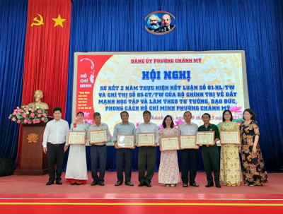Tham gia Hội thi “Rung chuông vàng” và “Hát ca ngợi về Bác Hồ” nhân kỷ niệm 133 năm ngày sinh của Chủ tịch Hồ Chí Minh (19/5/1890-19/5/2023)