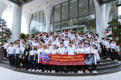 Học sinh khối 9 trường THCS Nguyễn Văn Cừ tham quan trực tiếp môi trường học tập tại trường Cao Đẳng Nghề TP Hồ Chí Minh - Cơ Sở Bình Dương