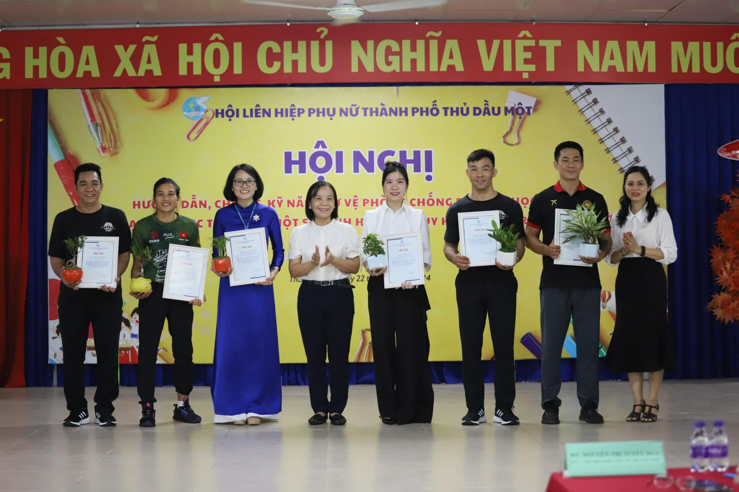 Hội nghị hướng dẫn, chia sẻ kỹ năng tự vệ phòng chống Bạo lực học đường, xâm hại tình dục trẻ em và một số tình huống nguy hiểm khác trong học đường năm học 2023-2024